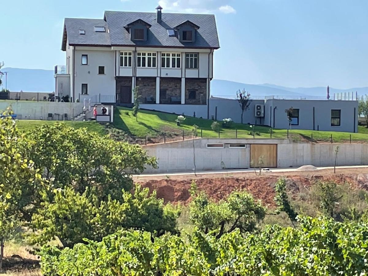 Boutique Finca Esencial Villafranca Del Bierzo Bagian luar foto