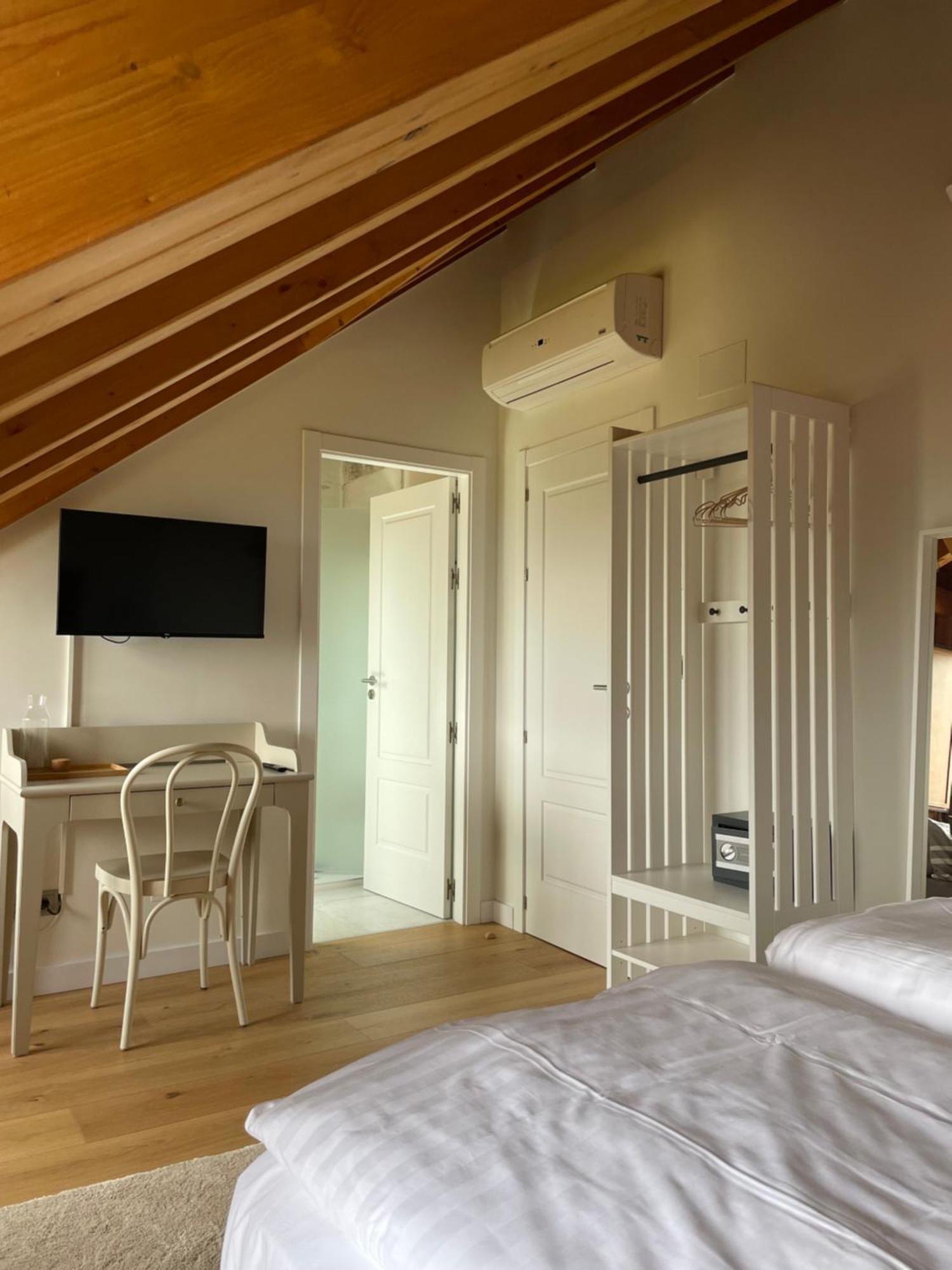 Boutique Finca Esencial Villafranca Del Bierzo Bagian luar foto